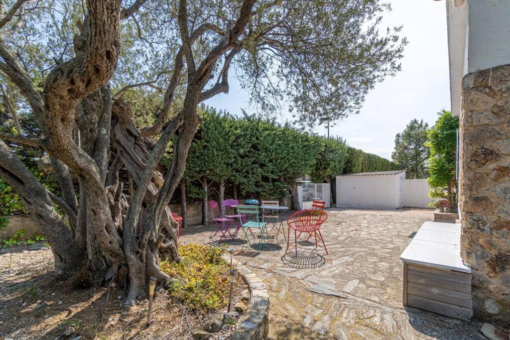 Vila Mb1-House With Big Garden ,Swimming-Pool, & Barbacue In Roses Exteriér fotografie