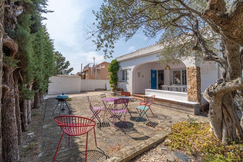 Vila Mb1-House With Big Garden ,Swimming-Pool, & Barbacue In Roses Exteriér fotografie