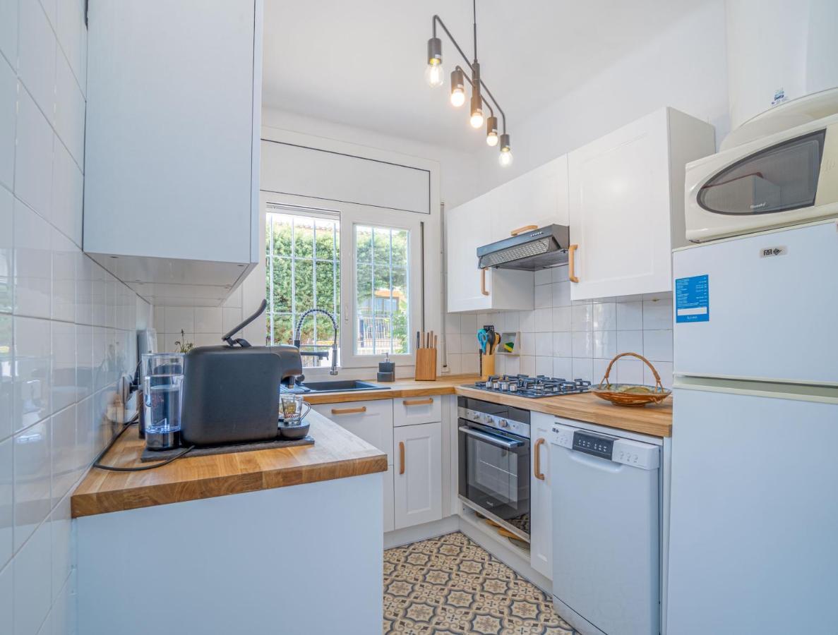 Vila Mb1-House With Big Garden ,Swimming-Pool, & Barbacue In Roses Exteriér fotografie